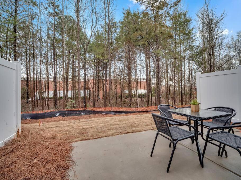 Gorgeous New Townhome/charlotte! Charlotte